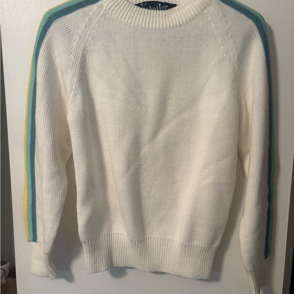 Vintage 80s Women's Crew Neck Sweater with Rainbow Striped Sleeves